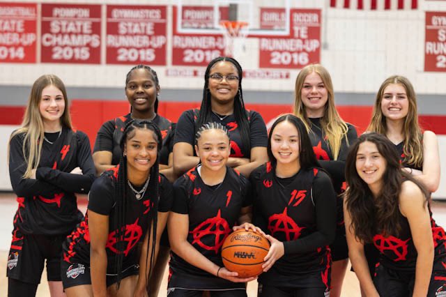 ihoop_tRacy's tweet photo. Anarchy Media Day ❤️🖤 https://t.co/Ok8H3LIsGM