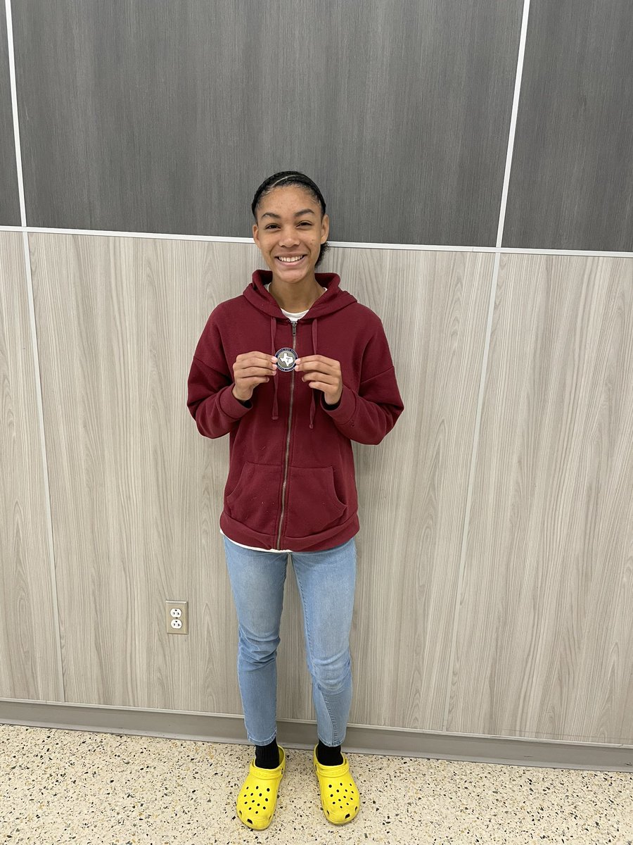 Shout out to Kaurie Holleman for an outstanding performance at the District Track meet and good luck at Area.  Kaurie is one to watch the next 4 years!