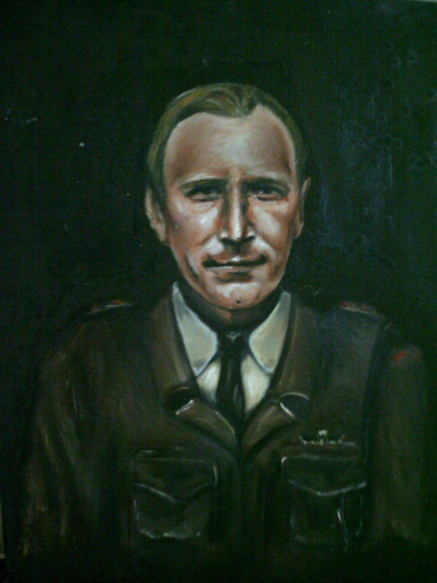 A miniature painting that I did a few years ago in oil of #blairmayne #sas #paddymayne  
You can commission artwork from me.  I was born in Newtownards just like our local legend.  rachelquireyart.com