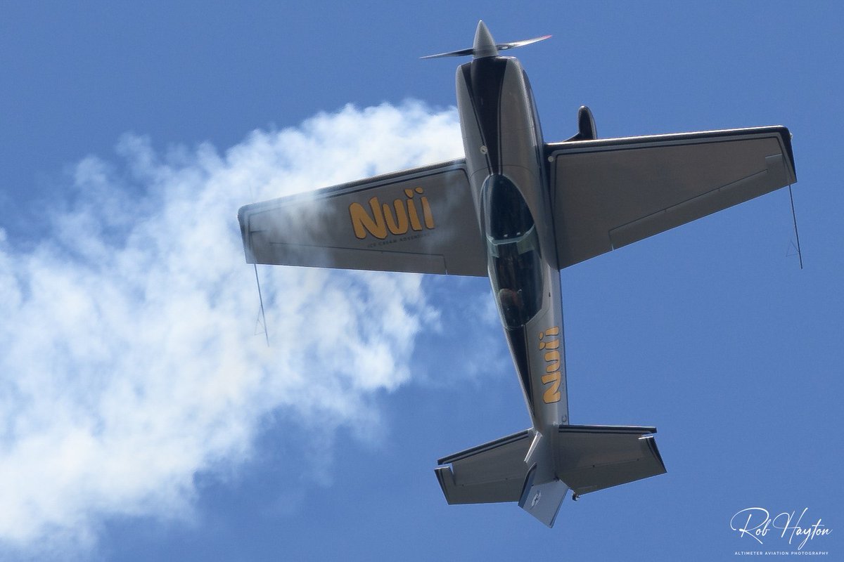 ShutterbugWGC's tweet photo. Tom Cassells beating up the Headcorn skies in his Extra NG as one half of the Starlings Display Team at last year’s Aero Legends Battle of Britain Airshow…@MichaelPickin @mp_aerobatics #ExtraNG #Aerobatics #Headcorn #Airshows #AvGeek https://t.co/U57iVvp7Pj