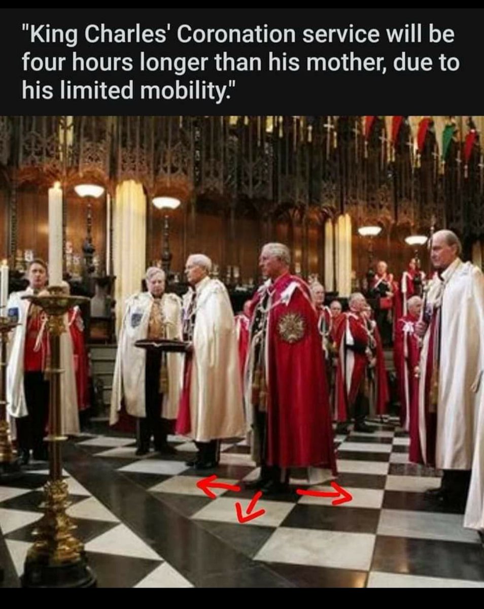 wordsofbin's tweet photo. Stolen from a friend ♟️ 👑

#Coronation #KingCharles #Chess #LaughOfTheDay https://t.co/hxUqsAYaZ5