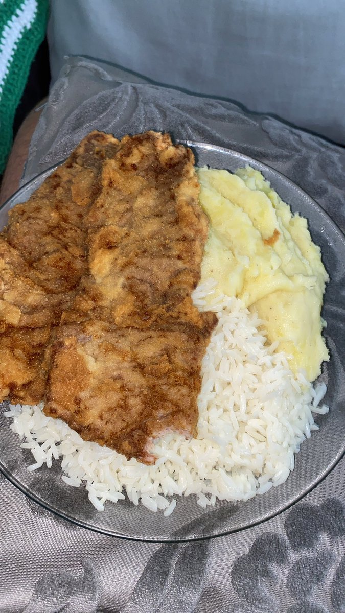 chefdangalhardo's tweet photo. Milanesa, Arroz Branquinho e Purê.

Derruba? https://t.co/iOcizVhgfV