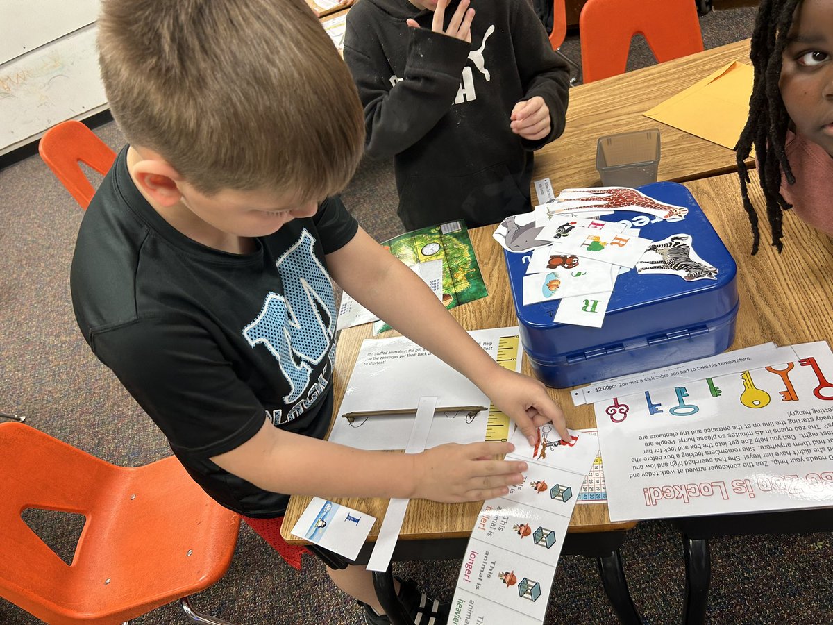 h_j_russ's tweet photo. We had a blast in Davis &amp; Smith’s 2nd Grade classes doing Breakouts! @hildebranroyals @BurkeCoSchools  #lockstaralert https://t.co/XY39j4xVL0