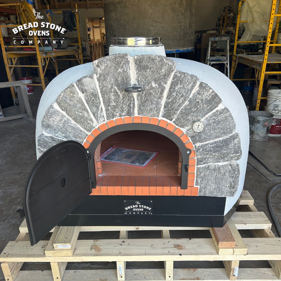 breadstoneovens's tweet image. Just finished a beautiful 950B with stone finish. Thanks, Shannon, for your business!
Interested in getting your own wood-fired pizza oven? Let us help you pick the perfect one! 
👉 ow.ly/3e9S50NEjLT
#pizzabrickoven #woodfiredbrickoven #backyardoven #outdoorkitchenpizzaoven