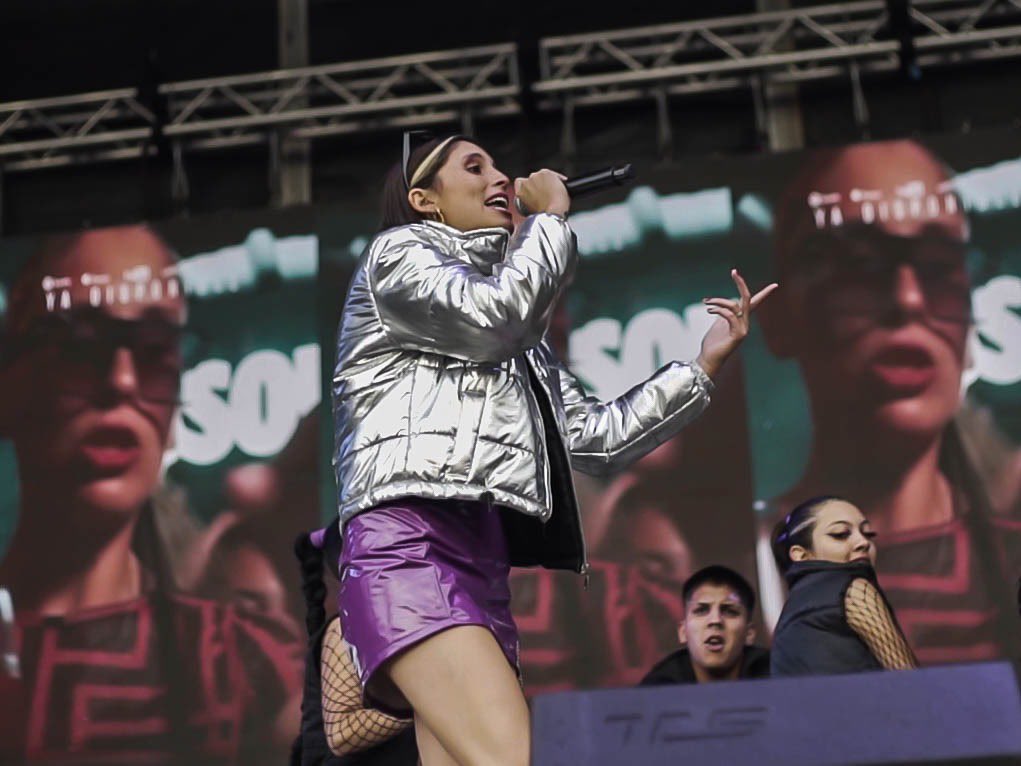 MorenoMunicip's tweet photo. ¡EL #FU23 CONTÓ CON TREMENDOS ARTISTAS! 🤩
El fin de semana, en el Festival Urbano de Moreno, distintas y distintos artistas morenenses y referentes de la música urbana brindaron un show increíble para toda la comunidad 👇🏼 https://t.co/gRjxxn4d0d