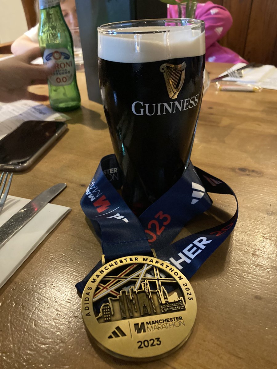 A nice £1300 raised for #TeamMND  as a result of yesterdays efforts @Marathon_Mcr. Truly overwhelmed by those who donated to such a worthwhile cause! 

My feet are in ruins but it’s all worth it!