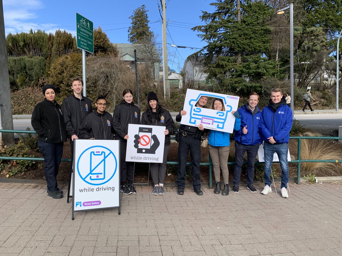 RoadSafetyKaron's tweet photo. #MondayMotivation It’s #NationalVolunteerWeek Thank you 🙏 to all the volunteers from ⁦@DeltaPoliceDCPO⁩ ⁦@NewWestPD⁩ ⁦@MVTP_WCPC⁩ ⁦@DPDTFNST⁩ 
for all you do to keep our communities safe. ⁦Together we are better. 

⁦@icbc⁩ https://t.co/R0og5HD4rF