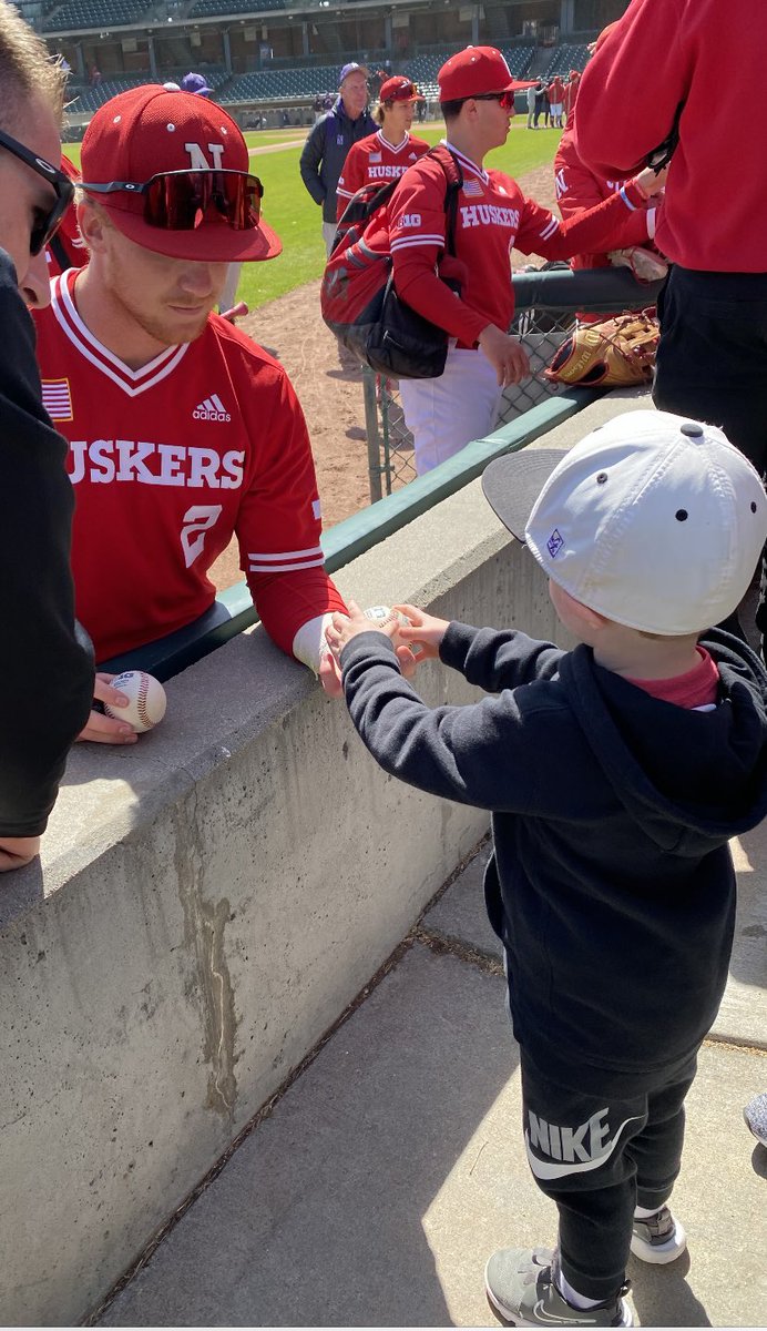 BurnhamTim's tweet image. Huge Thanks to Islander coaching staff and players for coming to Sunday’s game!! So awesome!! Then throw in the autographs and playing catch—it doesn’t get any better! A proud moment!