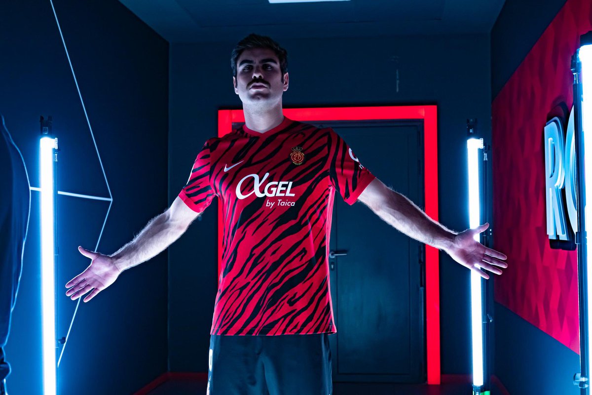 🎁 ¿Quieres ganar una 𝗰𝗮𝗺𝗶𝘀𝗲𝘁𝗮 del RCD Mallorca?

📌 Si esta noche el Mallorca gana con gol de Muriqi o Abdón Prats, 𝘀𝗼𝗿𝘁𝗲𝗮𝗺𝗼𝘀 su camiseta entre los que den RT y nos sigan.

🍀 ¡Mucha suerte a todos los participantes!