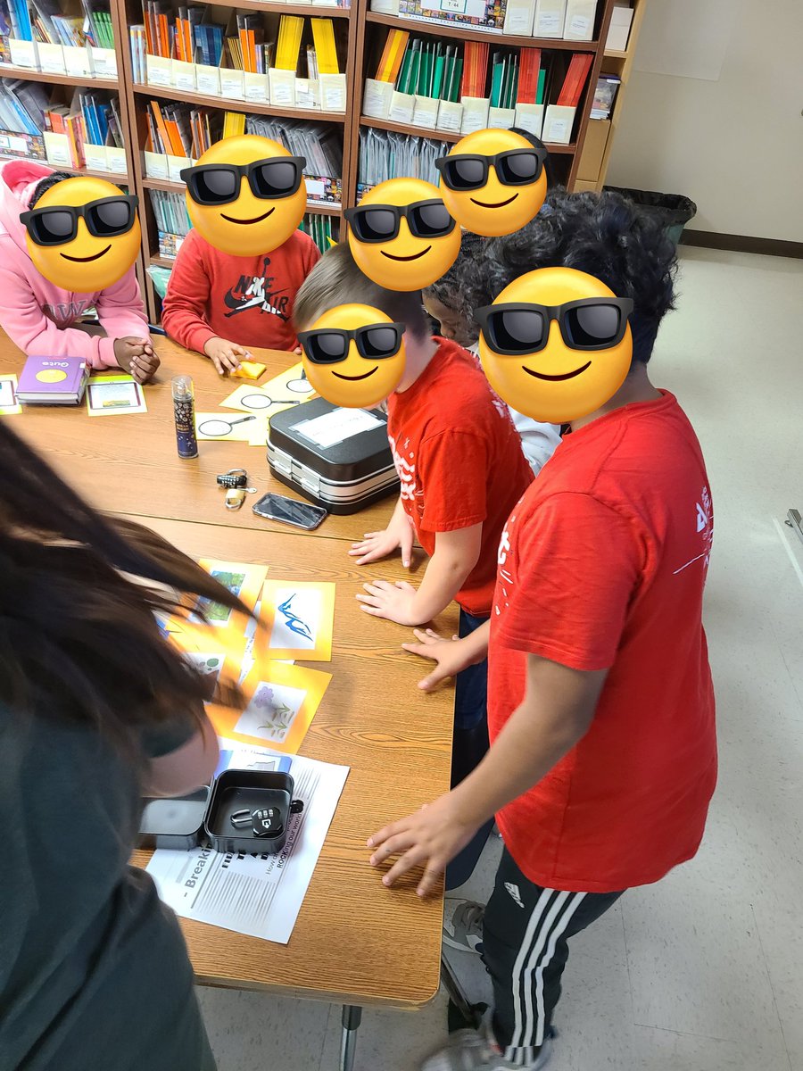 mijemorkysav's tweet photo. Reviewing W.E.D. with @Carver_Tigers was high energy with our @breakoutEDU game! These kids crushed it! Moved into looking at how wind, water, & ice change different landforms with a relay race and analysis using @lead4ward strategies. #GISDscience #HandsOnScience https://t.co/r7e5U2OADF