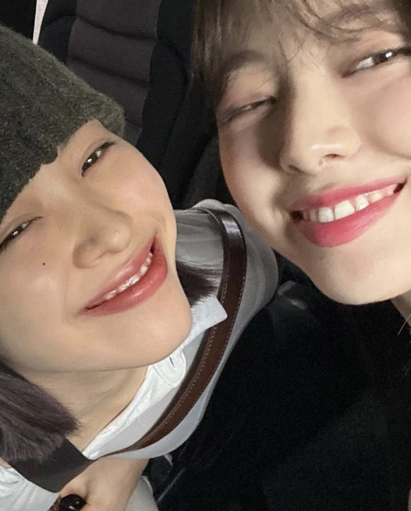 aannchan25's tweet photo. 신자매foreverだよまじで！！🌼🌼 https://t.co/1NYzuDJOO2