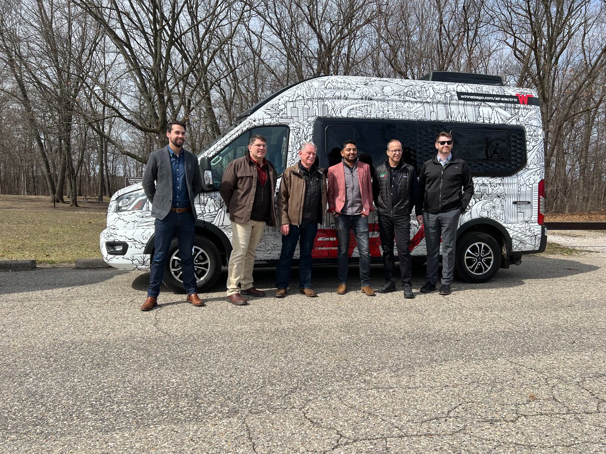 live_munro's tweet photo. On our channel, we’ve reviewed electric cars, trucks, and even aircraft… but an RV may be a first for us! Check out today’s video where
@teardowntitan and Kevin look at the zero-emission eRV2 from @WinnebagoRVs 🚐

Full Video: https://t.co/Alz7Lo9P36 

#MunroLive #SandyMunro #TeardownTitan #eVanLife