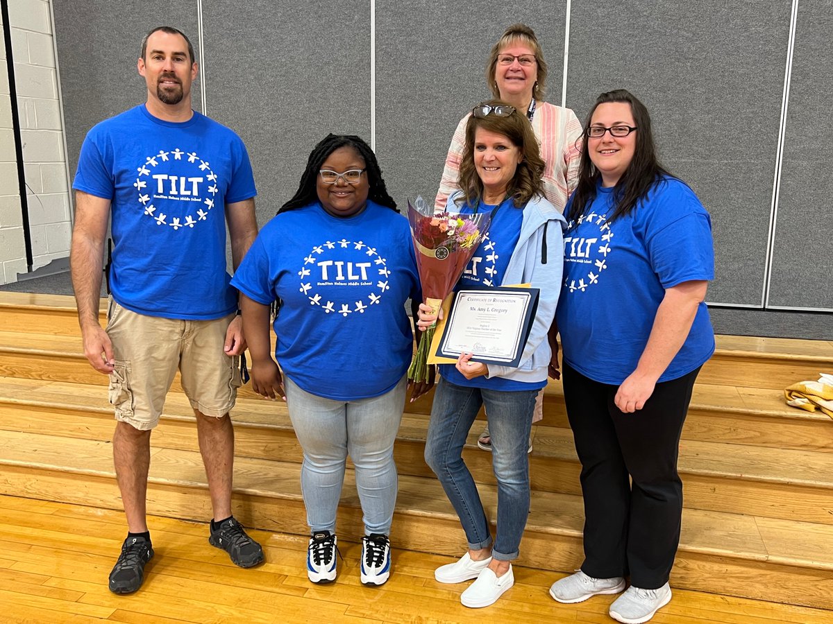 kwcps's tweet photo. Mrs. Amy Gregory, HHMS teacher, has been named the Region 3 of VA Teacher of the Year!  Mrs. Gregory is one of 8 Regional Teachers of the Year  that is now in the running for VA Teacher of the Year! 
Congratulations Mrs. Gregory! https://t.co/jEYHCH2PjO