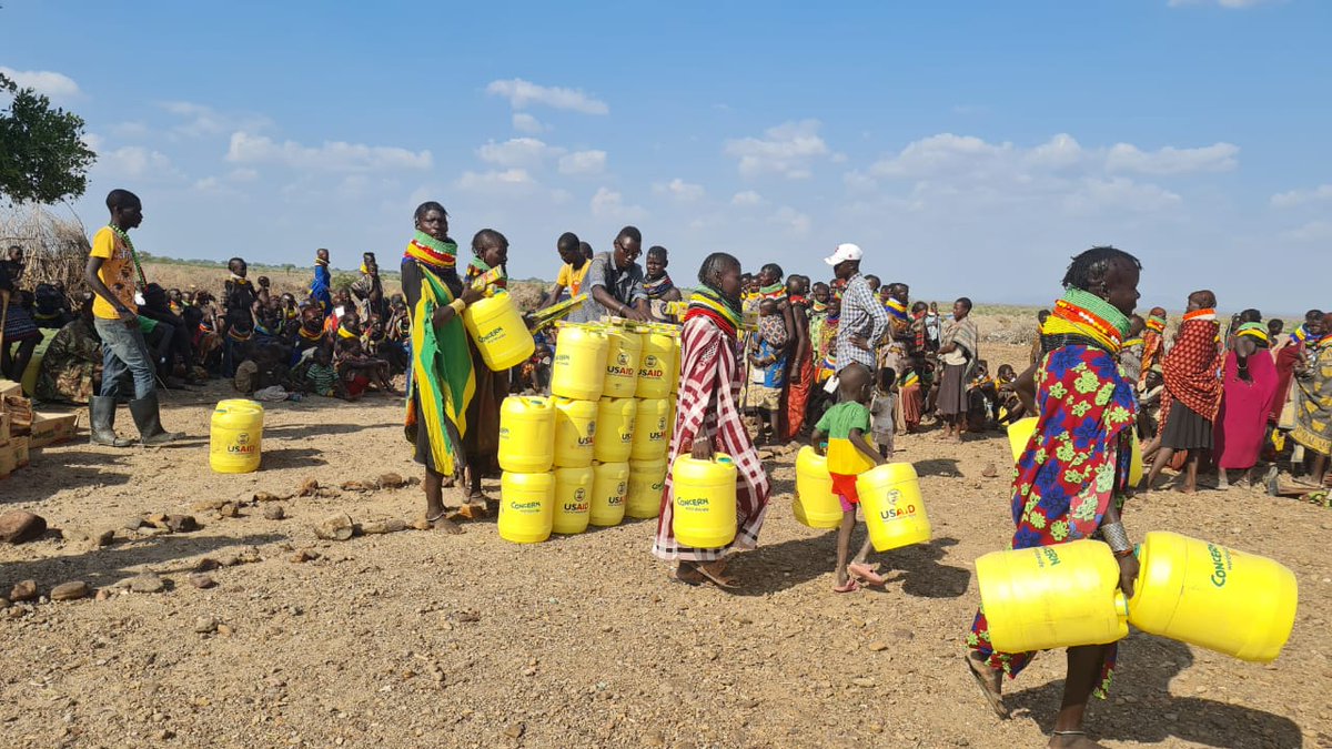 ConcernKenya's tweet photo. Hygiene and sanitation (WASH) are key in Concern's interventions in mitigating the effects of the #drought in Kenya. In @marsabit_county  and
@TurkanaCountyKE , alongside water distribution, we have distributed soap, and water jerrycans to community members...1/2 https://t.co/MhugggcNnG