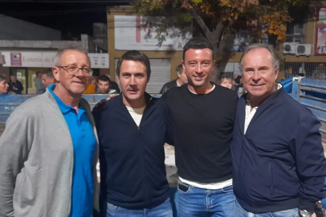 Felicitaciones <a href="/Gdcavigliasso/">GuilleCavigliasso🥜🥜🥜</a> por el contundente triunfo en las elecciones municipales de #GeneralCabrera.

Juntos trabajaremos para seguir transitando el camino del crecimiento y desarrollo de nuestra ciudades.