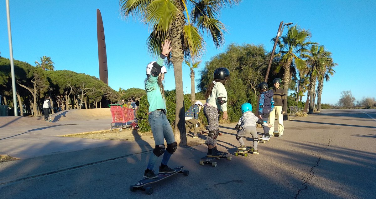 Mañana nueva jornada de extraescolares en el Skate Park de Gavà. Os esperamos a partir de las 16h.

Have fun. Be Hacia el Surf! 🤙🛹

#haciaelsup #Gava #castelldefels #garraf #barcelona #skate #skatebarcelona