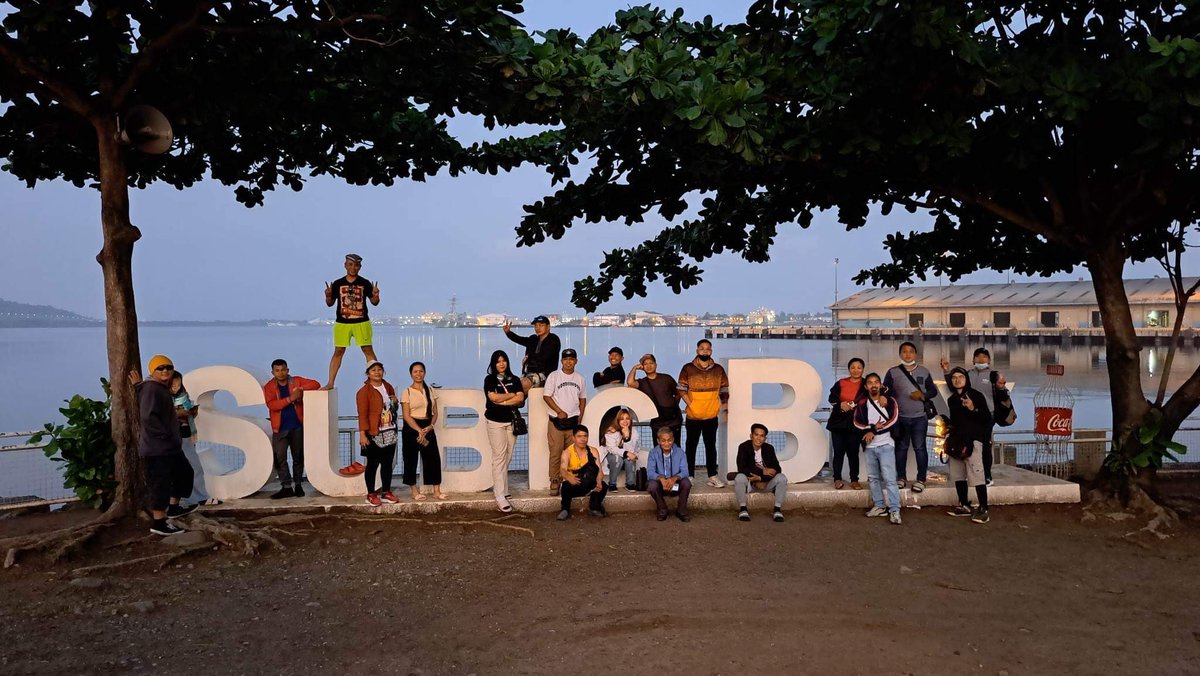 teampveofficial's tweet photo. April 15-16,2023 @teampveofficial  goes to SUBIC.

THANK YOU Direk Darryl Yap and Sen. Imee Marcos.

#Summer2023 https://t.co/6Nl78D6OUh