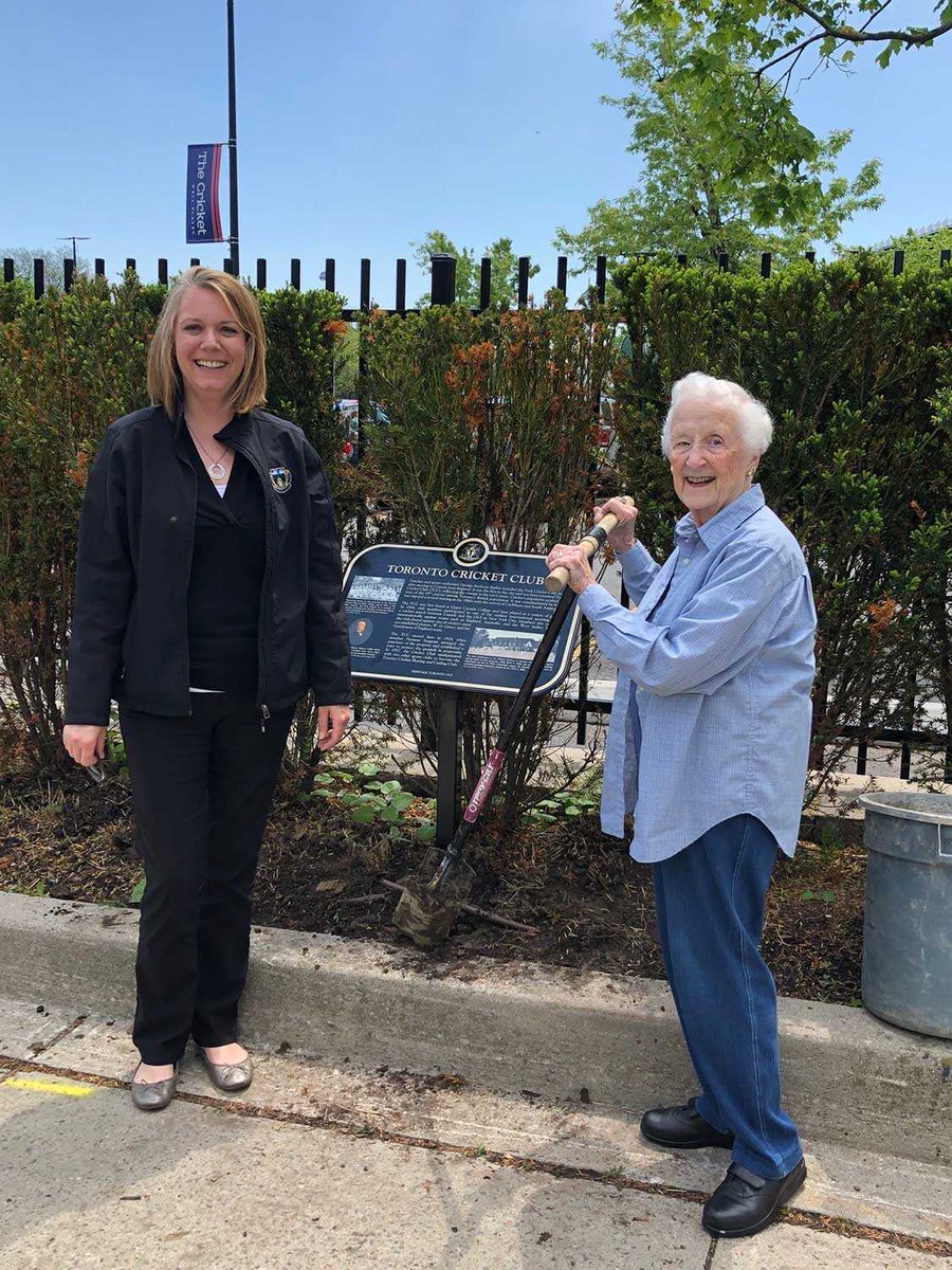 We’re thanking Joyce Hisey and all volunteers who are conserving Ontario’s heritage during #NationalVolunteerWeek. 

Hisey was instrumental in developing the archives of Toronto’s oldest clubs – the Toronto Cricket, Skating and Curling Club: heritagetrust.on.ca/pages/programs…