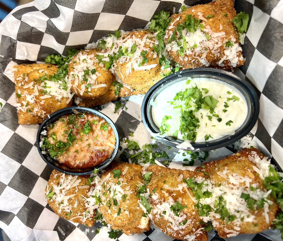 Celebrate #WorldFoodTravelDay with me by sharing the last meal photo you took while on a trip!

When in St. Louis, you have to eat like a local, so it's toasted raviolis or TRavs! #foodie #traveltribe