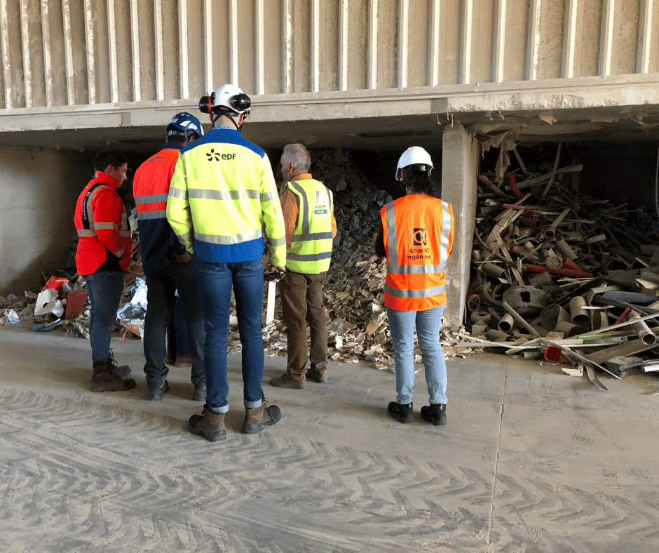 recyclage26200's tweet photo. 𝗩𝗜𝗦𝗜𝗧𝗘 𝗖𝗟𝗜𝗘𝗡𝗧𝗦 🦺
En mars dernier, nous avons fait visiter notre #centrederi,  à @EDFofficiel  et à la #CARDEM. Ils ont découvert toutes nos démarches de revalorisations des #déchets 
🙏 Merci à eux, pour l'intérêt porté à notre activité.
#audigierecyclage #recyclage https://t.co/b33bYq1v99