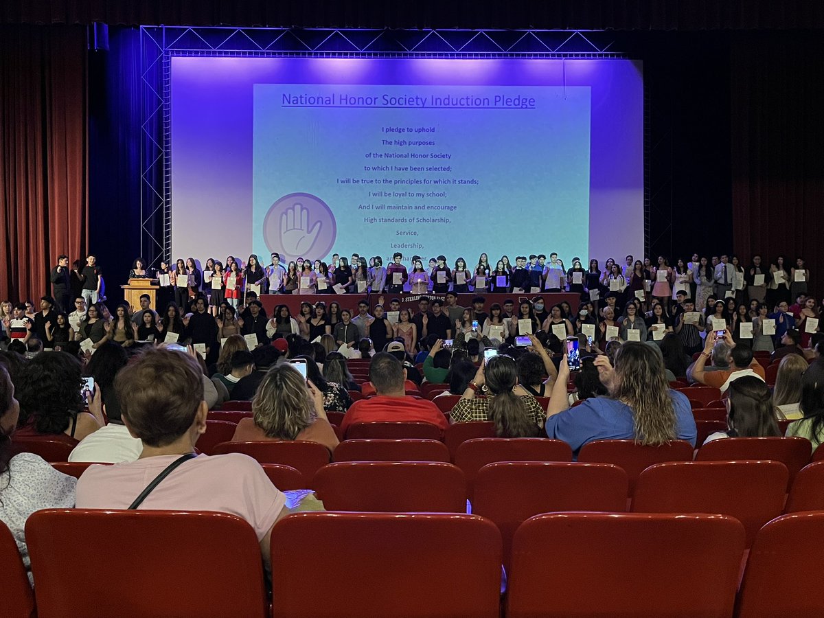 Mr. Januszyk tweet media