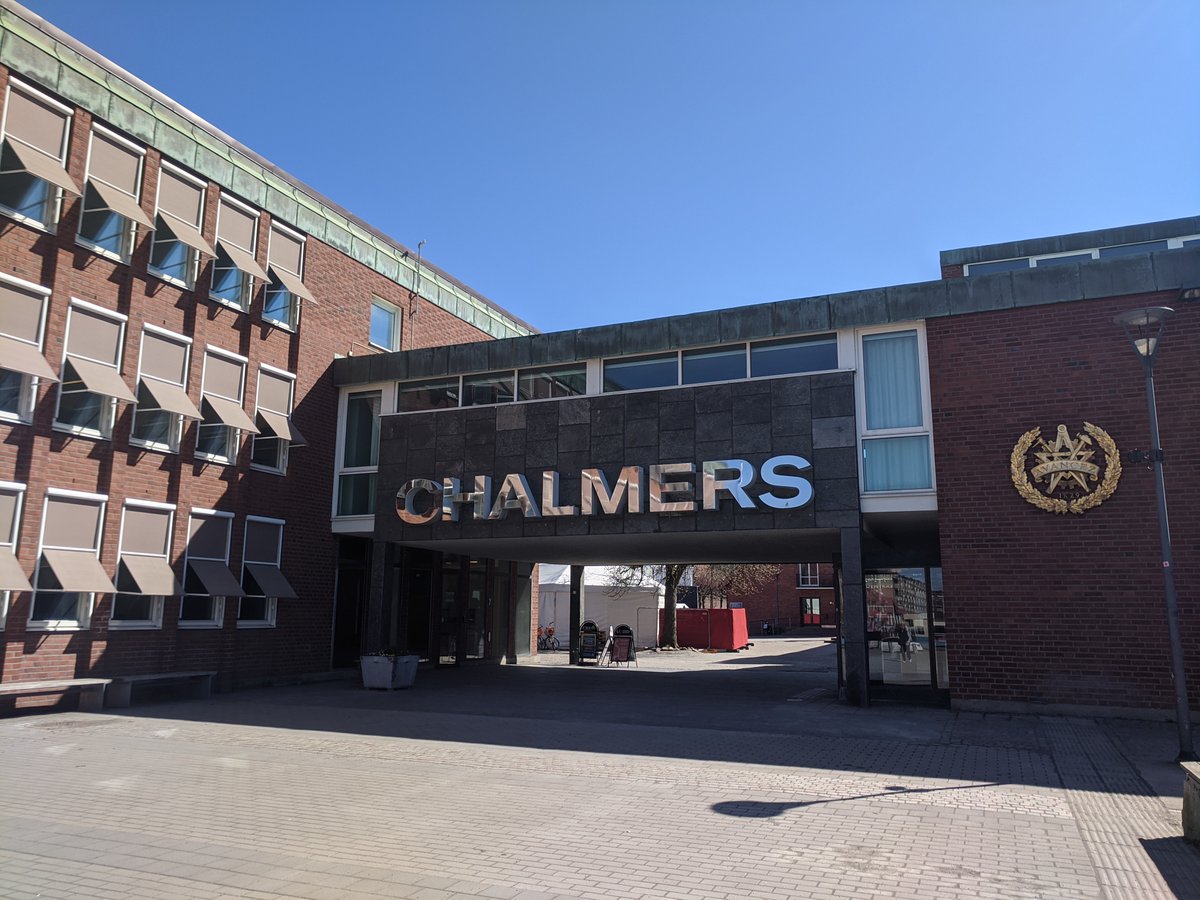 Eszter Lakatos tweet media