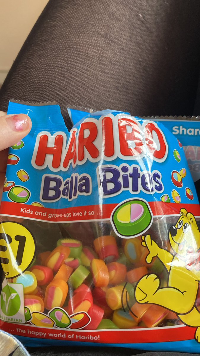 Who put crack in these I’m obsessed?!