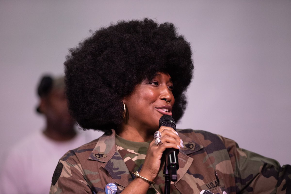 RyanLucasDC's tweet image. Thank you to all of my family who participated in  Stars &amp;amp; Hearts at the @AnacostiaArts 

📸 by @kxngrg_takeover 

#dchiphop #dcrap #dcmusic #dcart #dcrappers #dcartists #dcindie #dcindiemusic