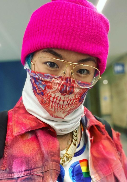 meowyoface_'s tweet photo. Vibin' in LA with my skully 💀✨ #fashion #quarantinefashion #LAlook #meowyoface #art #Passion #designer https://t.co/9NAmt7WLA0