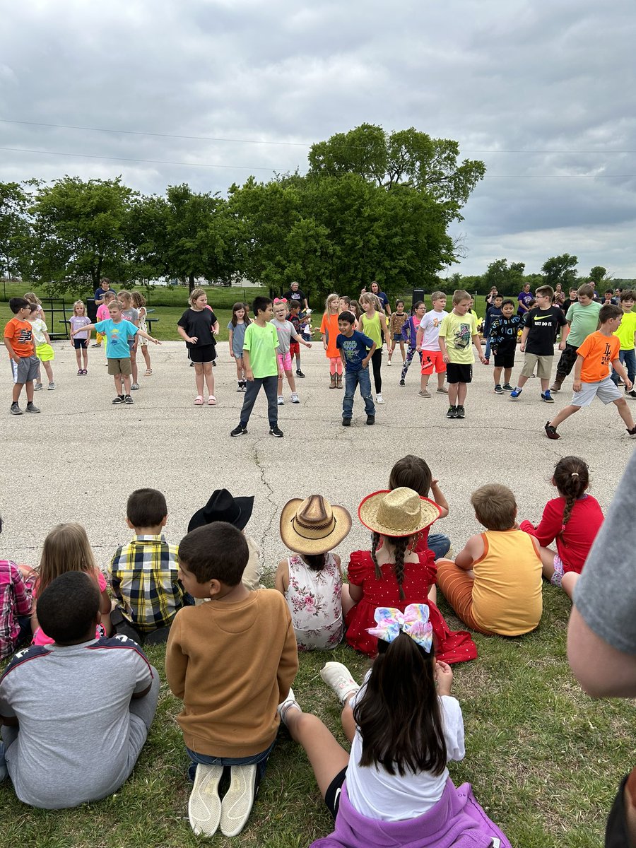 Chisholm Trail Elem tweet media