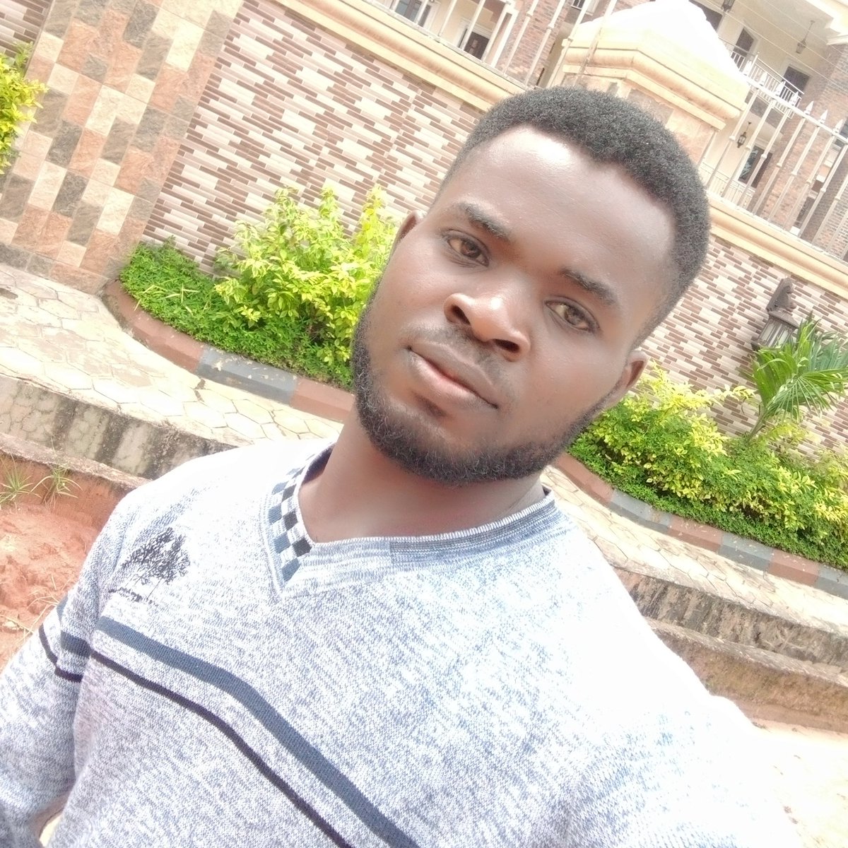AmiableCosmas's tweet photo. #NewProfilePic https://t.co/9BDzliprIN