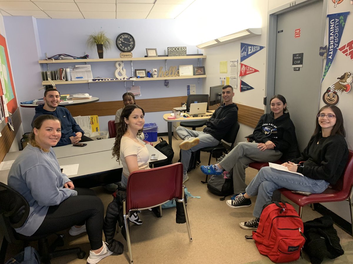 Sandburg SSLT (@sslt_sandburg) on Twitter photo All systems GO for the <a href="/SSLT_Sandburg/">Sandburg SSLT</a>! Great team meeting this morning to draw up a blueprint for the rest of the year! #SSLTSandburg All systems GO for the <a href="/SSLT_Sandburg/">Sandburg SSLT</a>! Great team meeting this morning to draw up a blueprint for the rest of the year! #SSLTSandburg