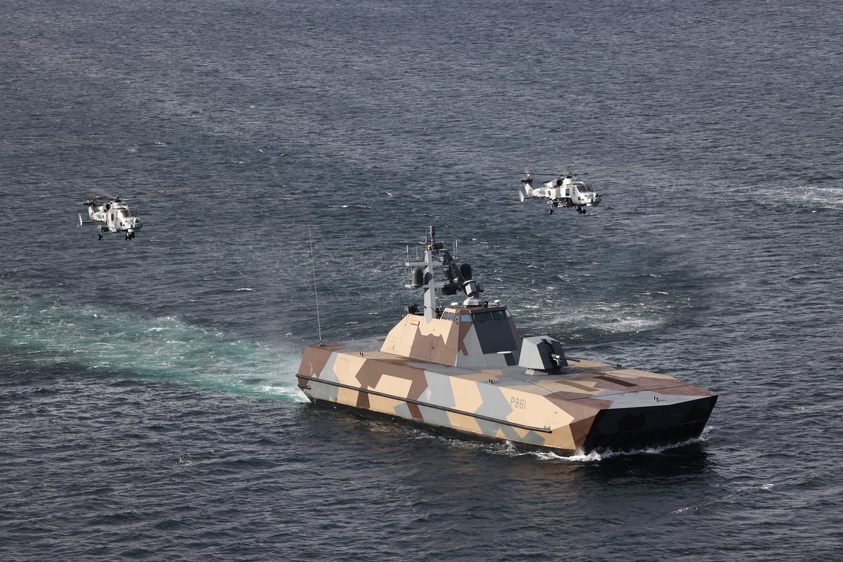 Sjøforsvaret (@sjoforsvaret) on Twitter photo The Norwegian Skjold-class and the Royal Navy are training together during exercise Tamber Shield 23, with a focus on coastal operations. #jef #jeftogether
<a href="/815NAS/">815 Naval Air Squadron</a> <a href="/RoyalNavy/">Royal Navy</a> The Norwegian Skjold-class and the Royal Navy are training together during exercise Tamber Shield 23, with a focus on coastal operations. #jef #jeftogether
<a href="/815NAS/">815 Naval Air Squadron</a> <a href="/RoyalNavy/">Royal Navy</a>