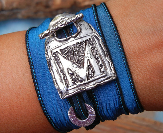 byhappygolicky's tweet photo. Choose any ornate filigree vintage style initial letter for your monogram bracelet. So striking & different. Shown in the vibrant multi-shade of Nightdive. https://t.co/KzbuMIfxoB @Etsy #silk #silkbracelet #wrapbracelet #HappyGoLicky #togglebracelet #tweep10 #jewelry #mongram https://t.co/8Uhmb1jMVq
