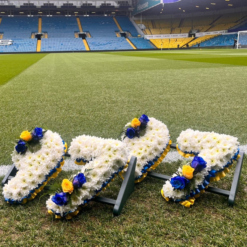 LUFC's tweet photo. 🤍 Following consultation with Liverpool, both teams will come together tonight to pay their respects to the 97 supporters who lost their lives after the Hillsborough tragedy