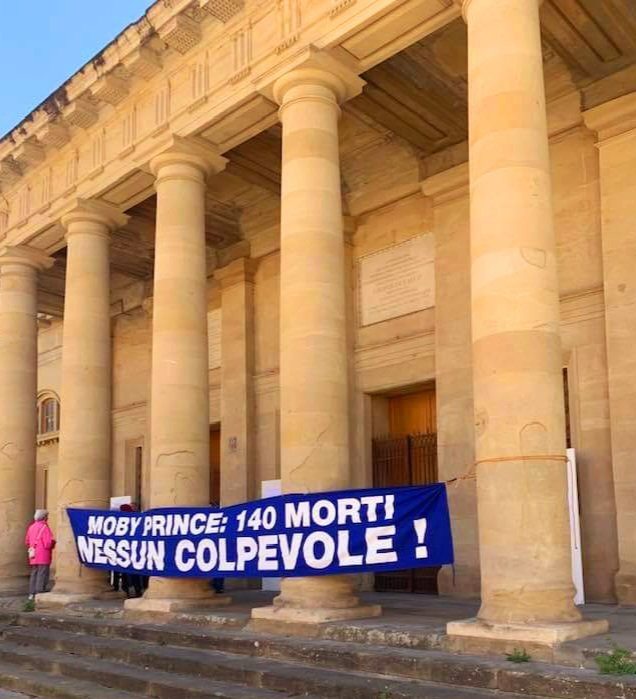 Qualche immagine dell'installazione "#MobyPrince Memorie cittadine" che si è chiusa ieri al Cisternone di #Livorno registrando una grandissima partecipazione. Livorno non dimentica! 
Il nostro pensiero oggi e sempre va alla nostra cara #FrancescaTalozzi ❤️
#Iosono141 #FranceVive