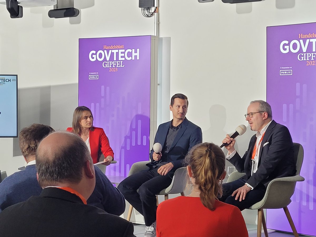 Die Tech-Branche hat turbulente Monate hinter sich. #SVB -  Ist Gründen jetzt aus der Mode? Wie kann Startup Finanzierung noch gelingen? <a href="/LarissaHolzki/">Larissa Holzki</a> spricht dazu mit <a href="/vialytics/">vialytics</a> Gründer <a href="/Jovicic_Danilo/">Danilo Jovicic</a> und Julian Riedlbauer von <a href="/GPBullhound/">GP Bullhound</a>. <a href="/GovGipfel/">GovTech-Gipfel</a> #GovTechGipfel #HBGovTech