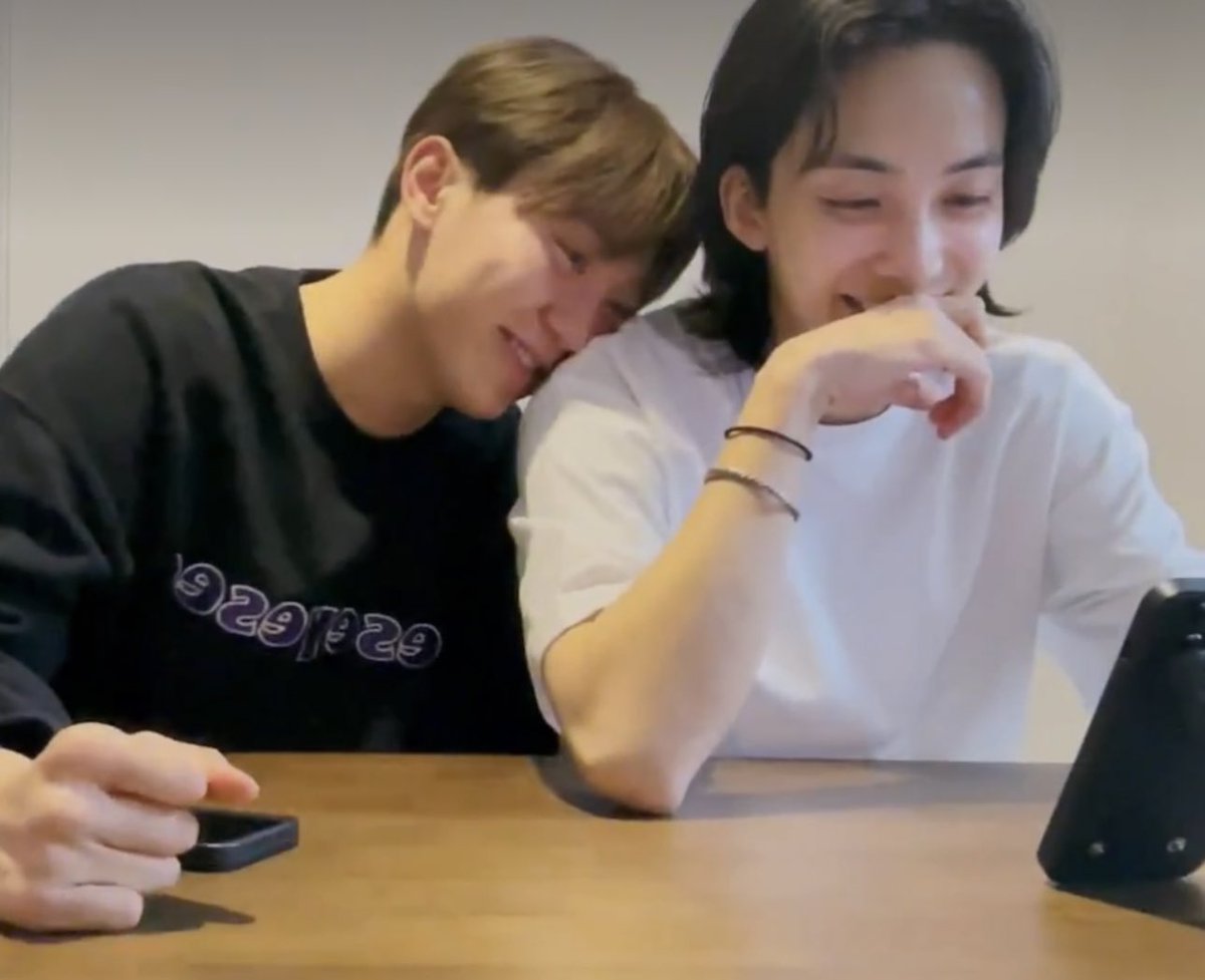 recordbsk's tweet photo. exhibit c, jeonghan 

https://t.co/Oj79GFj1YE