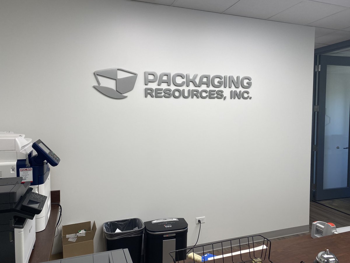 pripackaging's tweet image. Packaging Resources moved into a office new space this January. We actually moved just down the hall from our previous office! Our new offices are vibrant and fresh and express our corporate identity and mission. Check out some photos from the new space below. #pripackaging