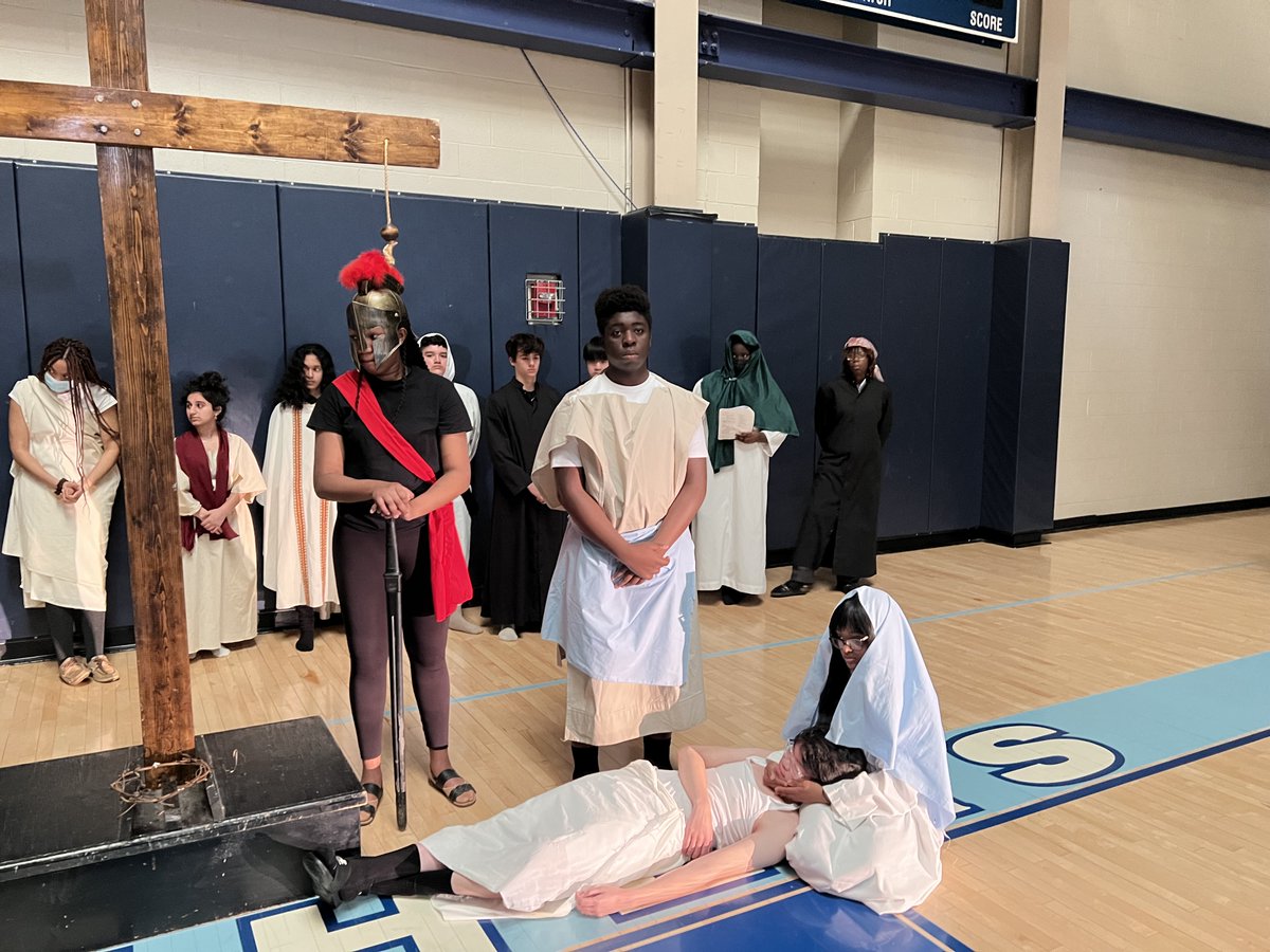 Thanks to our students who created a beautiful presentation of the passion of the Christ. Mia Reese directed the passion play and Isabel Tenney, House Band Director, lead the musicians. It was a beautiful presentation and we were grateful for the solemn reverence of our students.