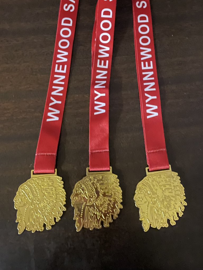 Greyhound1616's tweet image. We had a great day at Wynnewood! We won our relays and I got the gold in the open 800 too! Still trying to get to sub 2. #chasingprs