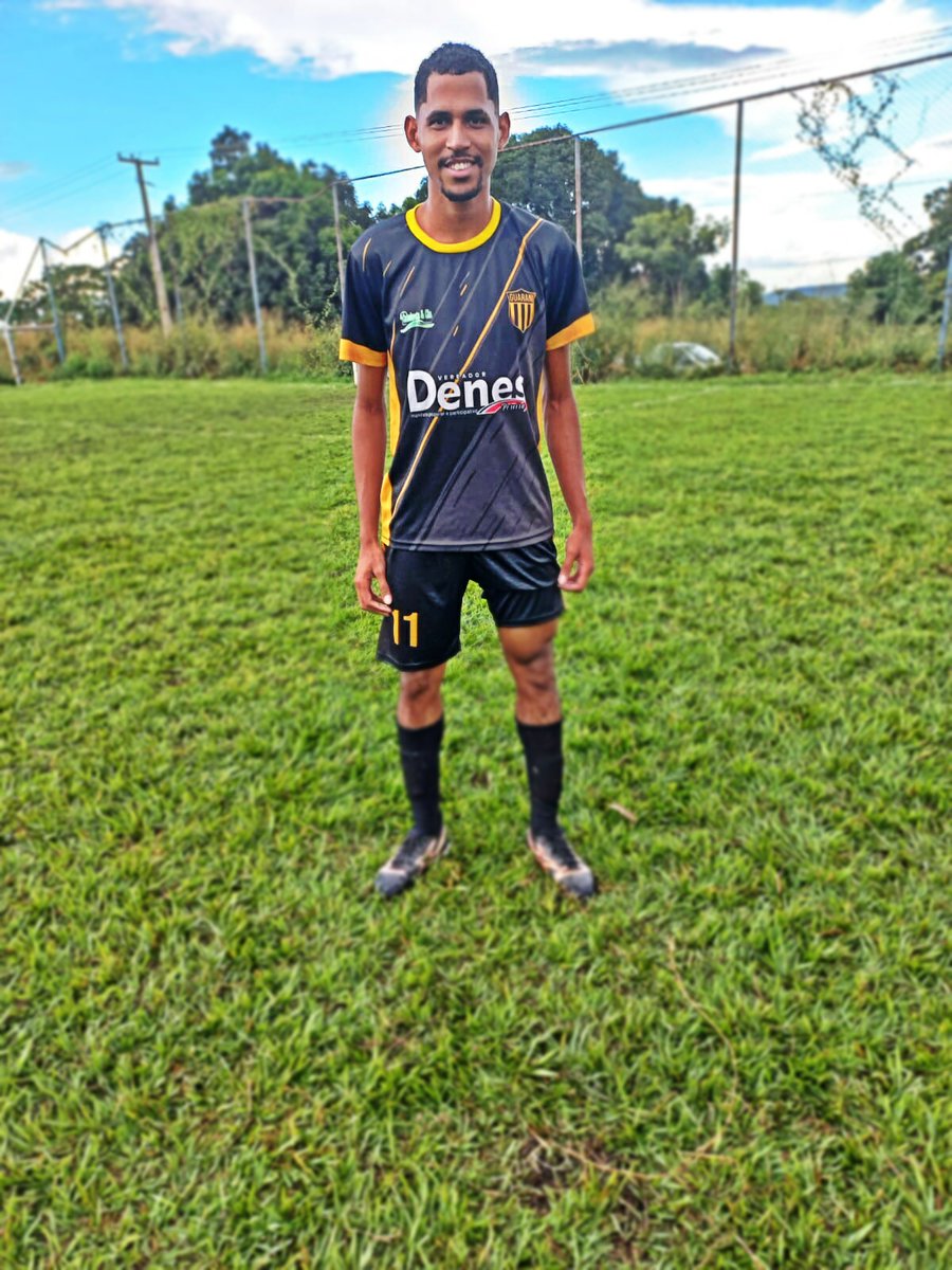 Ronilson09's tweet photo. "Por isso digo: Peçam, e será dado; busquem, e encontrarão;batam, e a porta será aberta. Lucas 11:9 📖🙏

#FéEmDeusQEleEjusto🙏 
#Seguimos🖤💛 https://t.co/HEG75tV5ms