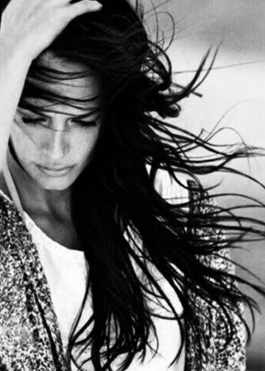 ____________//

         Gelsen" Senede bir gün_________