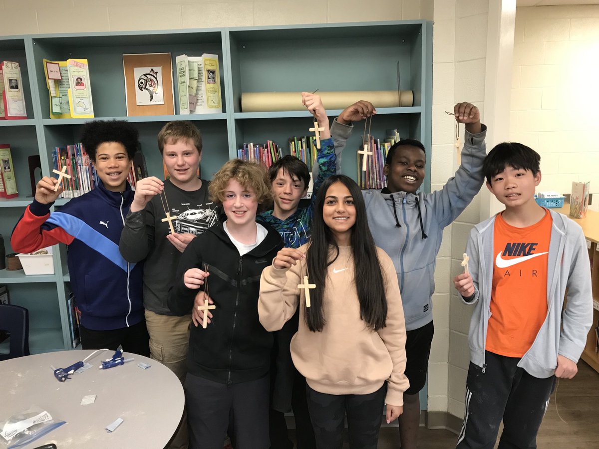 milneran's tweet photo. Enjoying Experiential Learning making Crosses ✝️ to celebrate Confirmation.  Paying it forward to Grade 2 students for the Sacrament of Holy Communion.  See the joy!  😊 🔨♥️ ⁦@StLukeOakville⁩ ⁦@HCDSB⁩ ⁦@HCDSBPathways⁩ https://t.co/cDsRRqJyJZ
