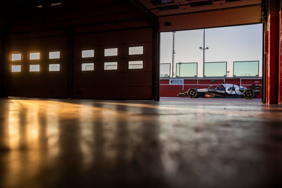 visacashapprb's tweet image. garage shots but different 👌