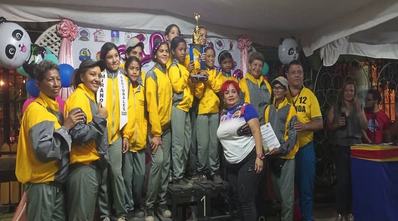 Selección infantil mirandina gana subcampeonato del III Nacional de Bolas Criollas #ConMaduroMásRevolución vtv.gob.ve/seleccion-mira…