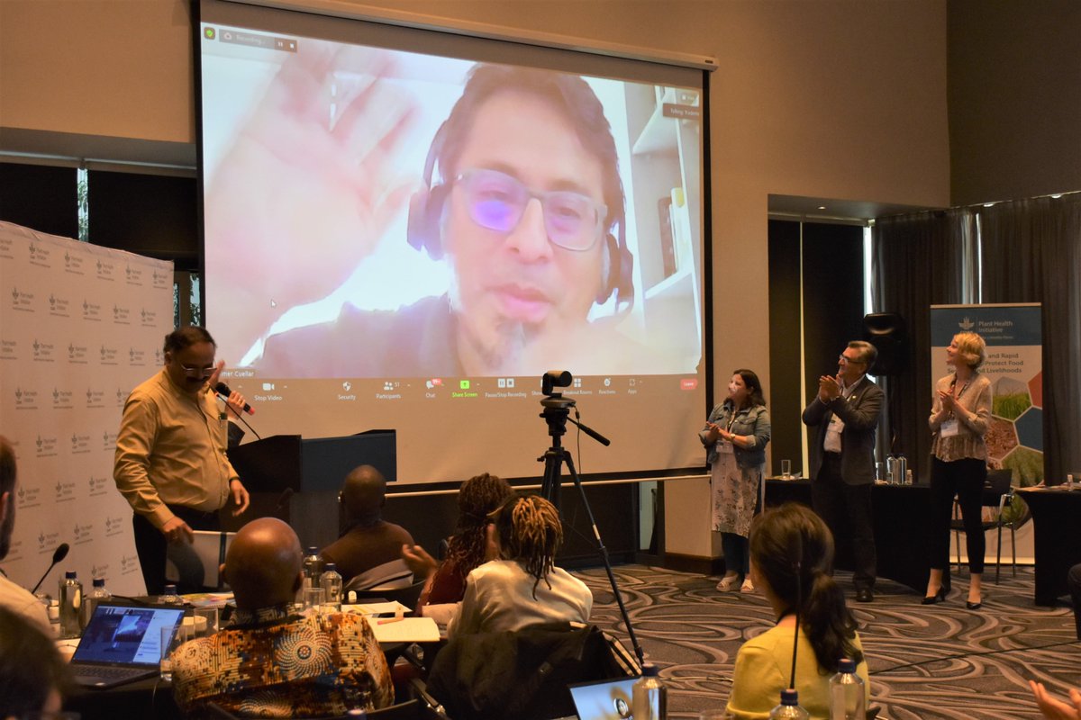 CIMMYT (@cimmyt) on Twitter photo Congratulations to <a href="/CIMMYT/">CIMMYT</a>’s Zerka Rashid, <a href="/BiovIntCIAT_eng/">Alliance of Bioversity International and CIAT</a>’s Wilmer Cuellar <a href="/WJCuellar/">Wilmer Cuellar</a> and <a href="/Cipotato/">International Potato Center</a>’s Willmer Perez - emerging winners of a competitive pitch of novel ideas presented to <a href="/CGIAR/">CGIAR</a>’s #PlantHealthInitiative in #Nairobi 🇰🇪 last week! 👏 Congratulations to <a href="/CIMMYT/">CIMMYT</a>’s Zerka Rashid, <a href="/BiovIntCIAT_eng/">Alliance of Bioversity International and CIAT</a>’s Wilmer Cuellar <a href="/WJCuellar/">Wilmer Cuellar</a> and <a href="/Cipotato/">International Potato Center</a>’s Willmer Perez - emerging winners of a competitive pitch of novel ideas presented to <a href="/CGIAR/">CGIAR</a>’s #PlantHealthInitiative in #Nairobi 🇰🇪 last week! 👏