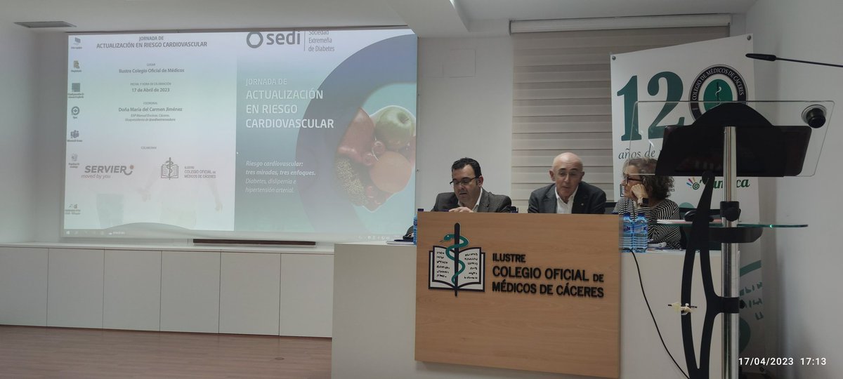 Seguimos trabajando con los compañeros de primaria sobre el riesgo cardiovascular.
#SEDIRCV