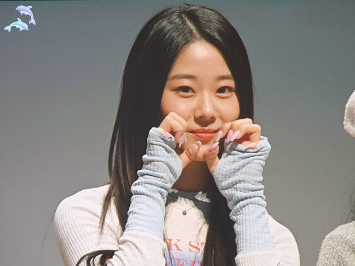 ChaeLo__'s tweet image. 230417 프리뷰🍯🌕🥰

@cherrybullet 
#체리블렛 #CherryBullet #박채린 #채린 #CHAERIN