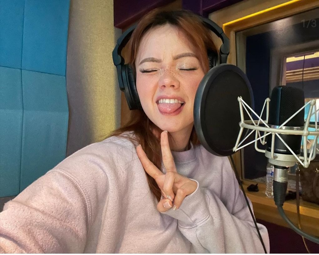VotosDALU's tweet photo. Hola @lacyberadio voto por el tema #SigoEsperando de #Dalú
en las #FavoritasLacyberadio 
#YoEscuchoLacyberadio

Feliz Lunes🦈🖤 https://t.co/2oCxlHyTac